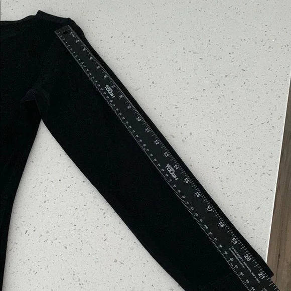 Chico's Women's 0 Black Long Sleeve Asymmetrical Hem Top K008 Casual Work Travel - Picture 5 of 8